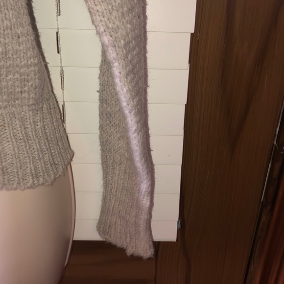 NWT dear ab sweater - Picture 4 of 9